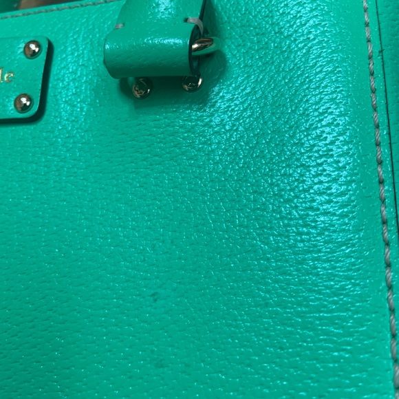 SOLD Green Kate Spade Purse - Picture 4 of 4